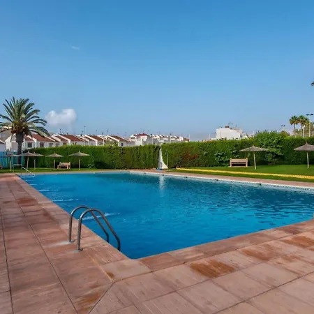 De Vacaciones Soleado En Un Vecindario Torrevieja